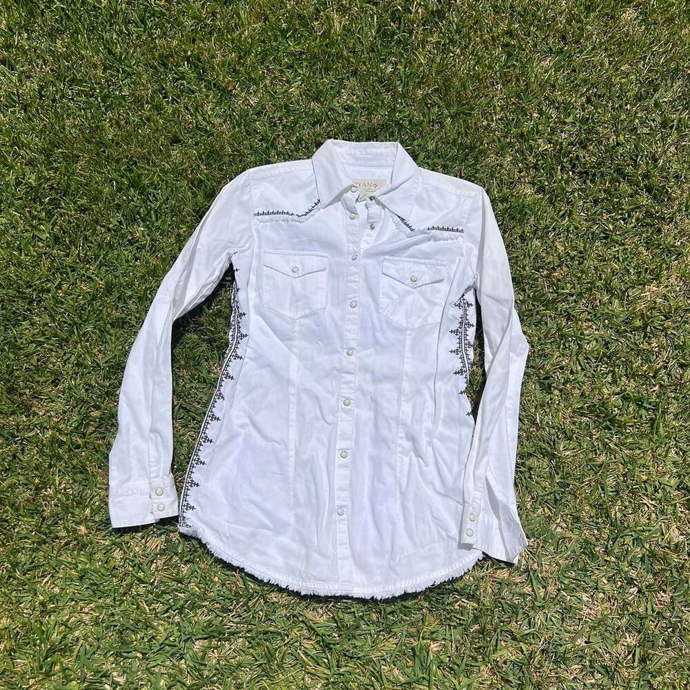 Ryan Michael Pearl Snap Button up western stitched women’s size XS